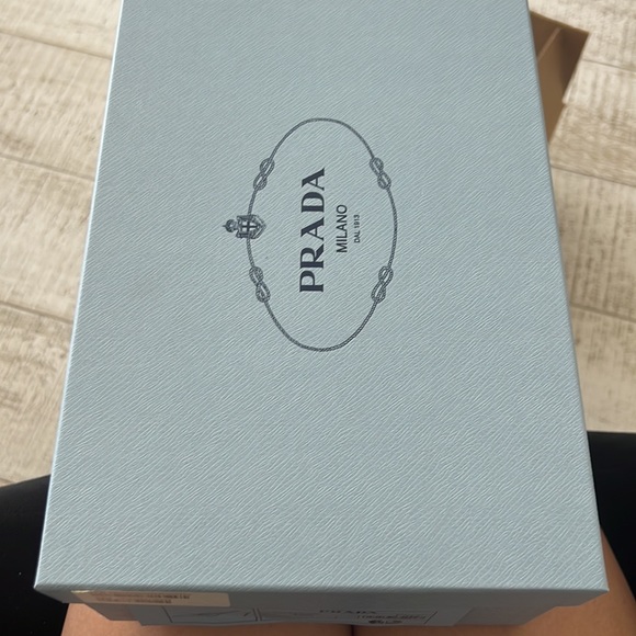 NEVER WORN NWT New in box Prada Donna heels - Picture 1 of 10